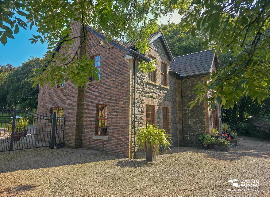 12 Glenhead Road, Glenwherry, Ballymena, BT42 4RE