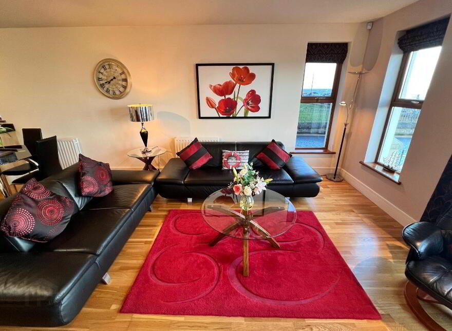 10 Bath Terrace, Portrush, BT56 8FJ