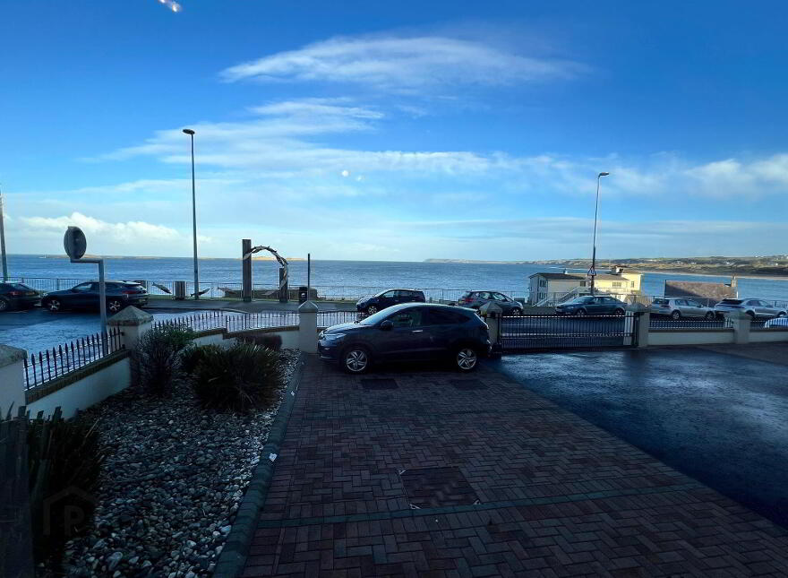 10 Bath Terrace, Portrush, BT56 8FJ