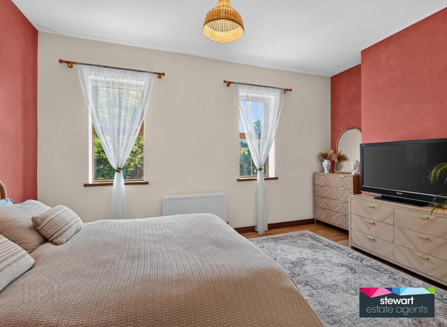 110 Lough Road, Lurgan, BT66 6JJ