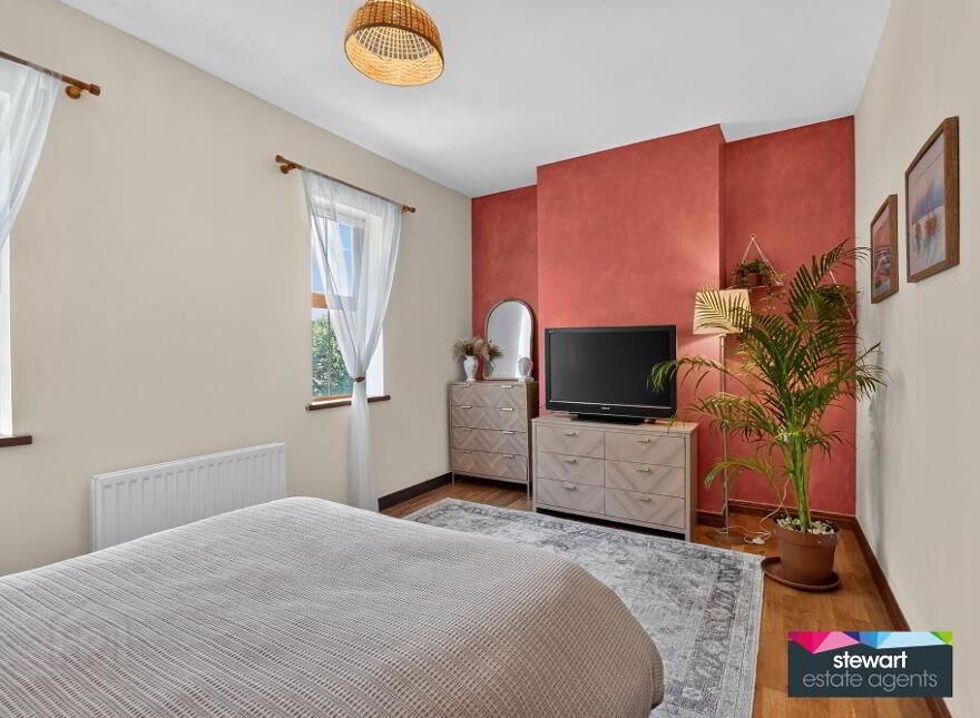 110 Lough Road, Lurgan, BT66 6JJ