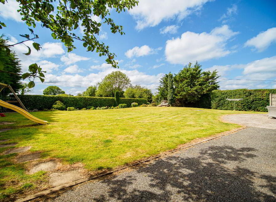 Moanleana, Newcastle West, V42E365
