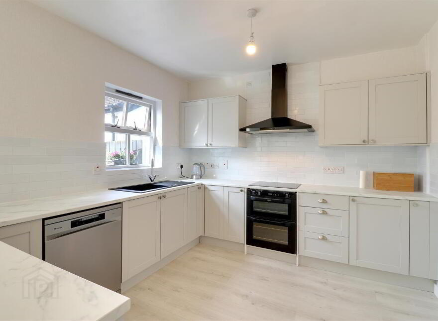 1 Oak Avenue, Ballyhalbert, Newtownards, BT22 1TB