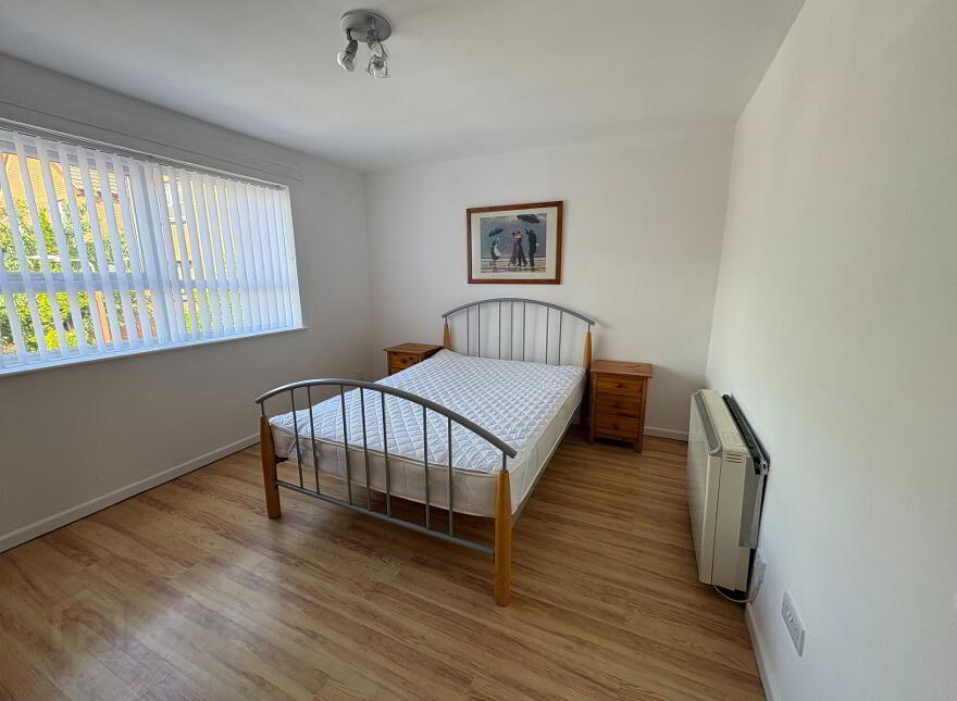 17 Roosevelt Square, Donegall Road, Belfast, BT12 5RW