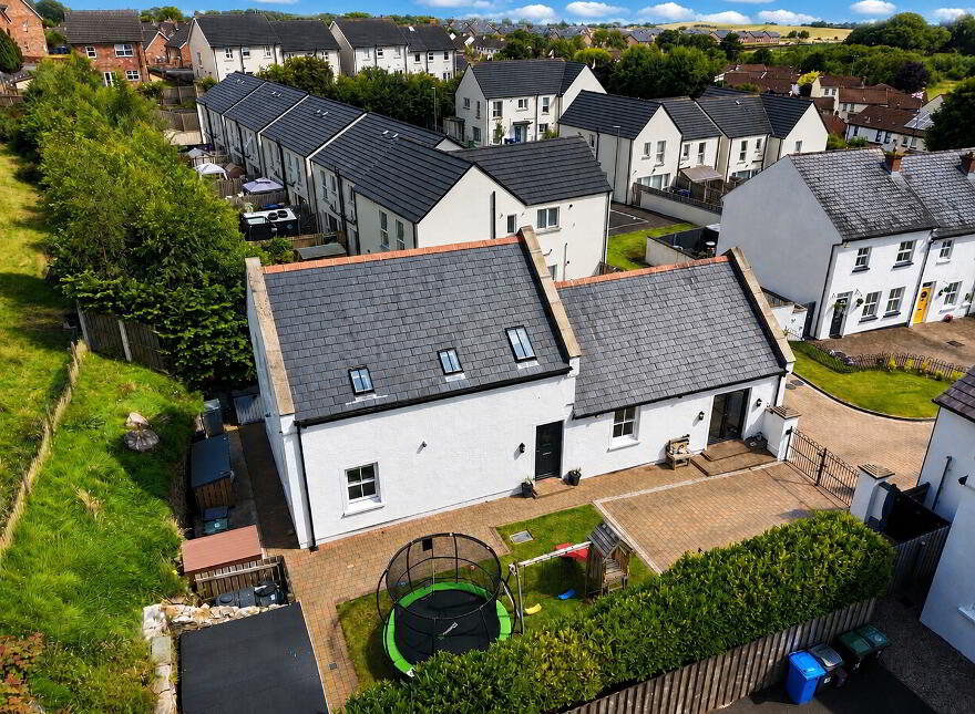 The Stables, 33 Fincairn Road, Drumahoe, L’derry, BT47 3LD