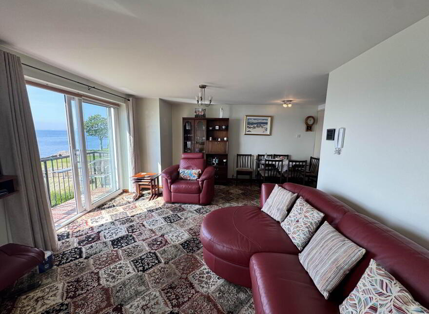 29 Castlerocklands, Carrickfergus, BT38 8FY