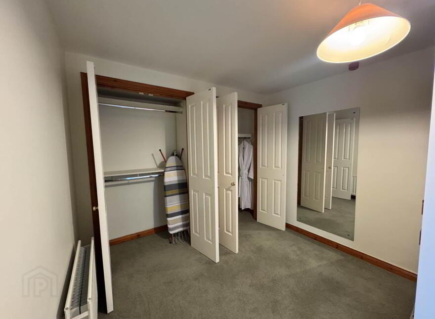 29 Castlerocklands, Carrickfergus, BT38 8FY
