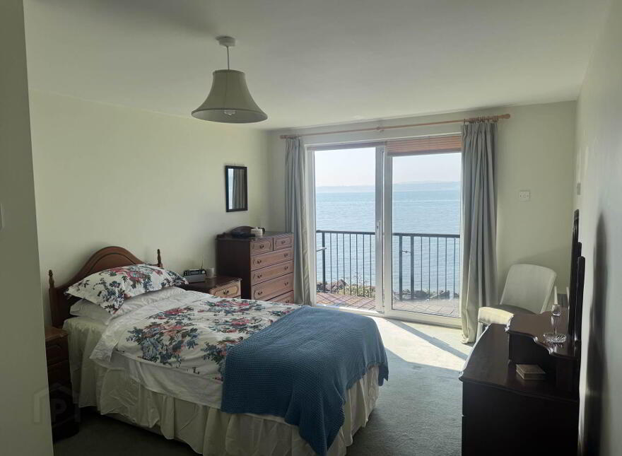 29 Castlerocklands, Carrickfergus, BT38 8FY