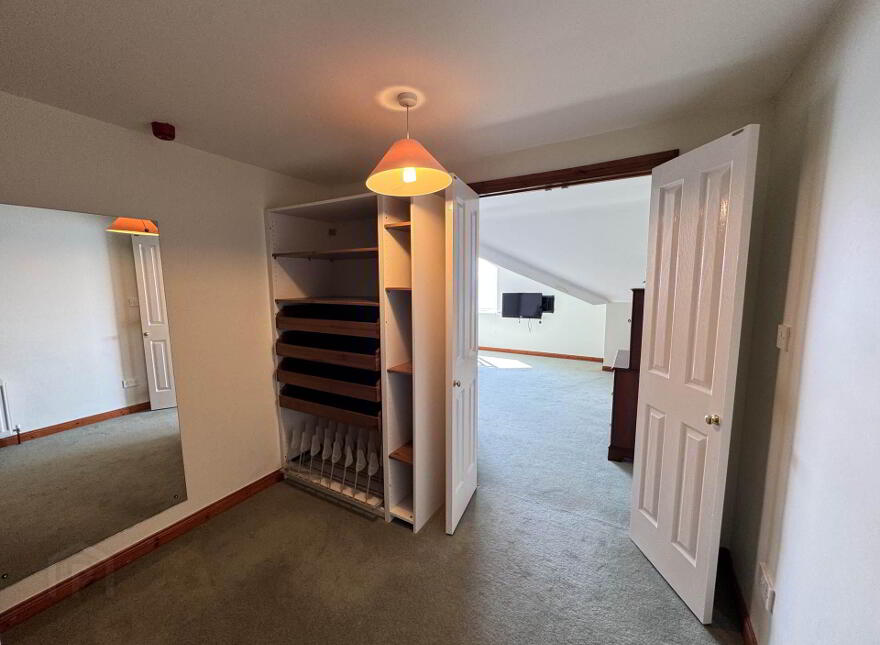 29 Castlerocklands, Carrickfergus, BT38 8FY