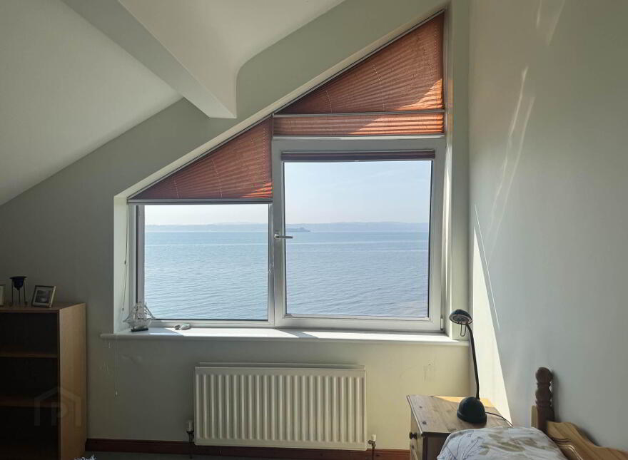 29 Castlerocklands, Carrickfergus, BT38 8FY
