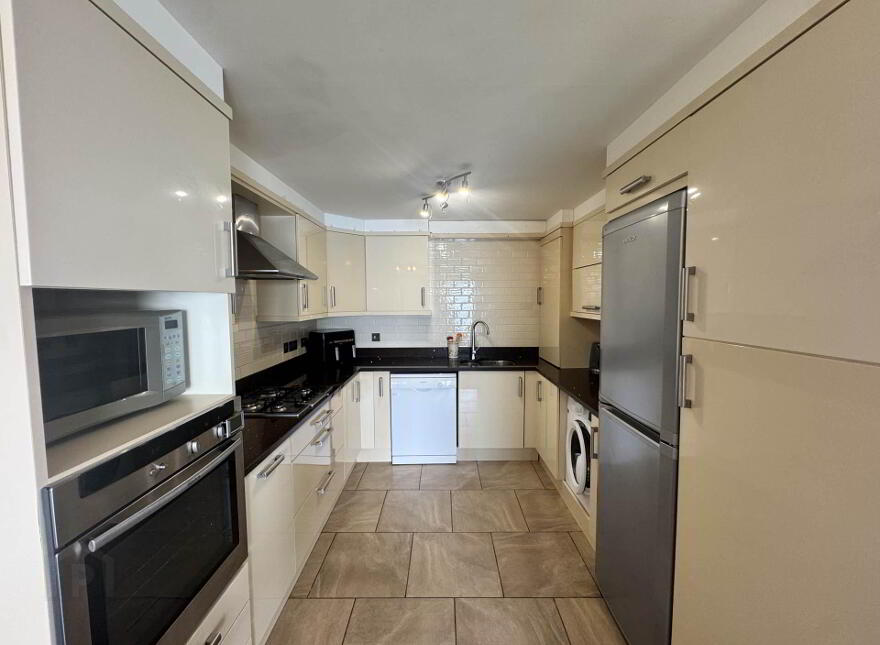29 Castlerocklands, Carrickfergus, BT38 8FY
