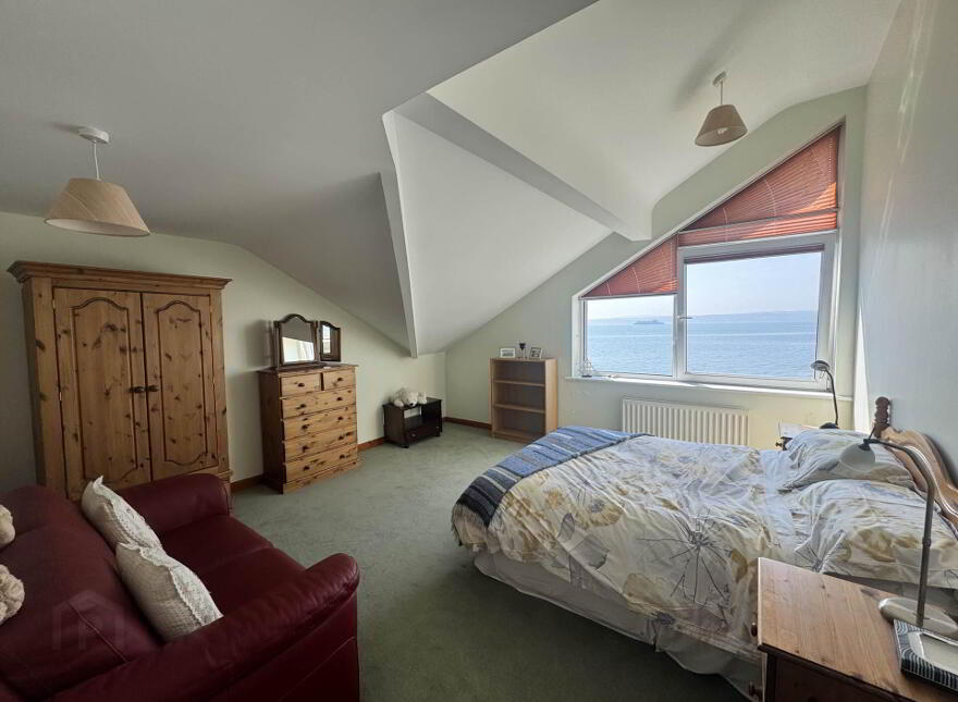 29 Castlerocklands, Carrickfergus, BT38 8FY