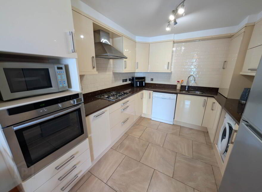 29 Castlerocklands, Carrickfergus, BT38 8FY