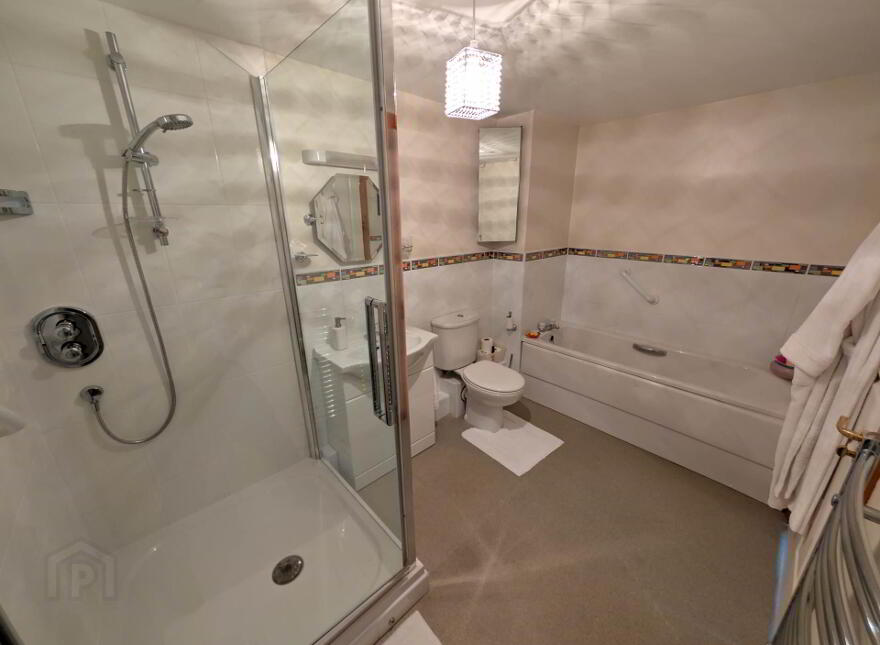 29 Castlerocklands, Carrickfergus, BT38 8FY
