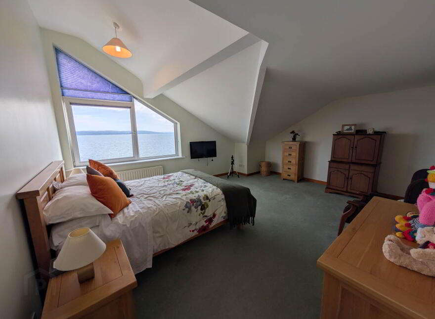29 Castlerocklands, Carrickfergus, BT38 8FY