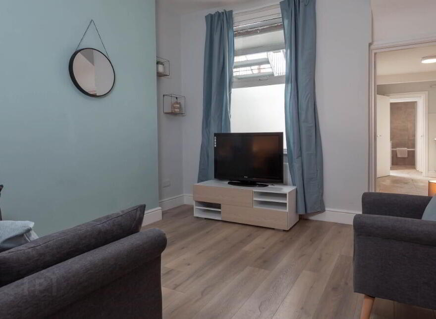 Apt 1, 45 Camden Street, Belfast, BT9 6AT