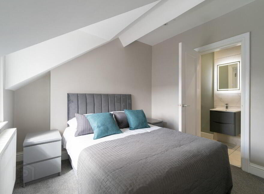 Apt 1, 45 Camden Street, Belfast, BT9 6AT