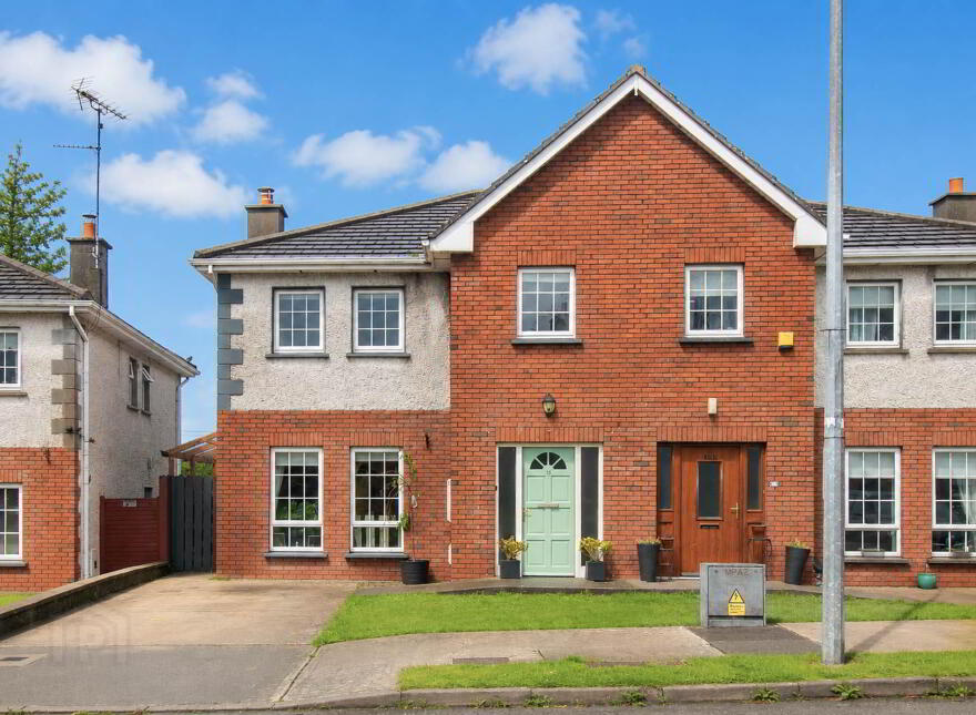 15 Fort Village, Cavan Town, H12Y771