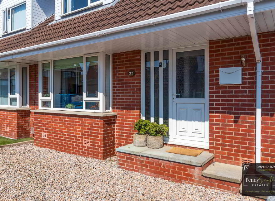 35 Balmoral Drive, Bangor, BT19 7XE