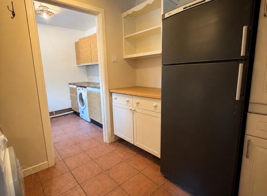 Moyleen House, Ardee Road, Carrickmacross, A81AF58