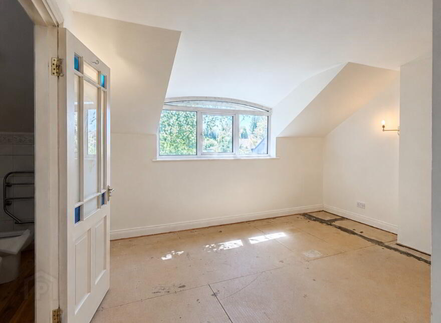 Moyleen House, Ardee Road, Carrickmacross, A81AF58