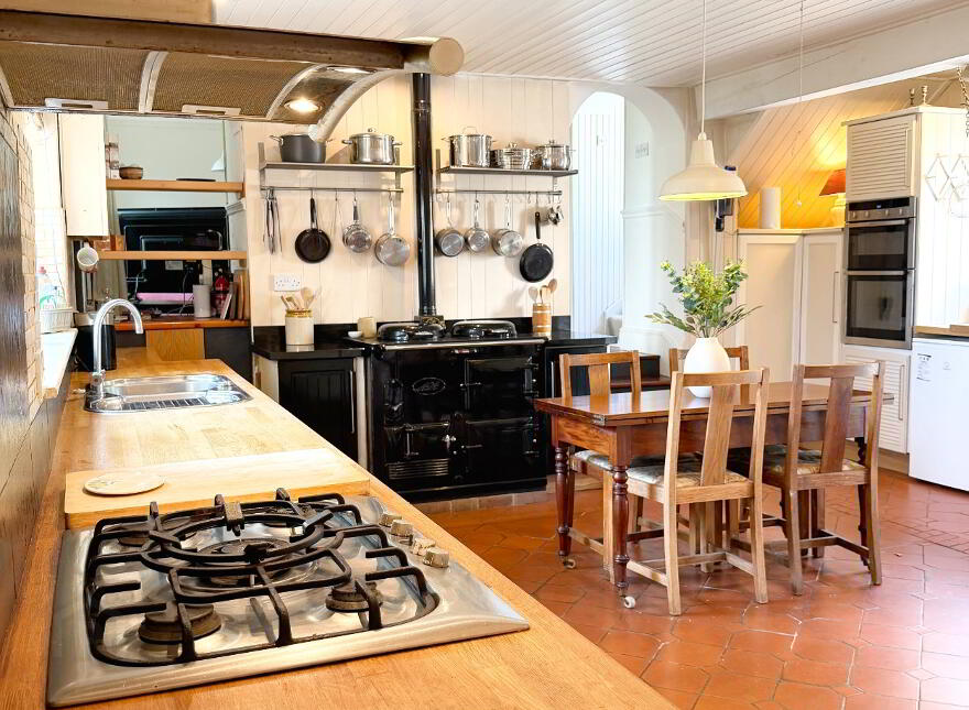 Moyleen House, Ardee Road, Carrickmacross, A81AF58