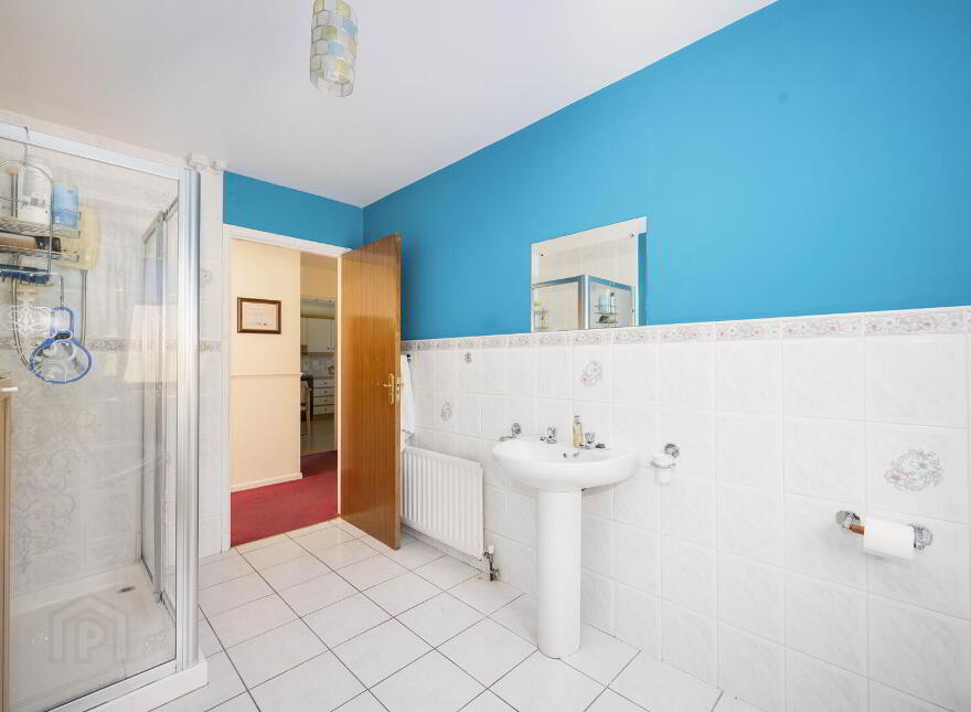 47 Laurelgrove Dale, Belfast, BT8 6ZE