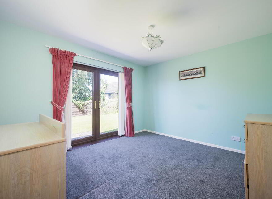 47 Laurelgrove Dale, Belfast, BT8 6ZE