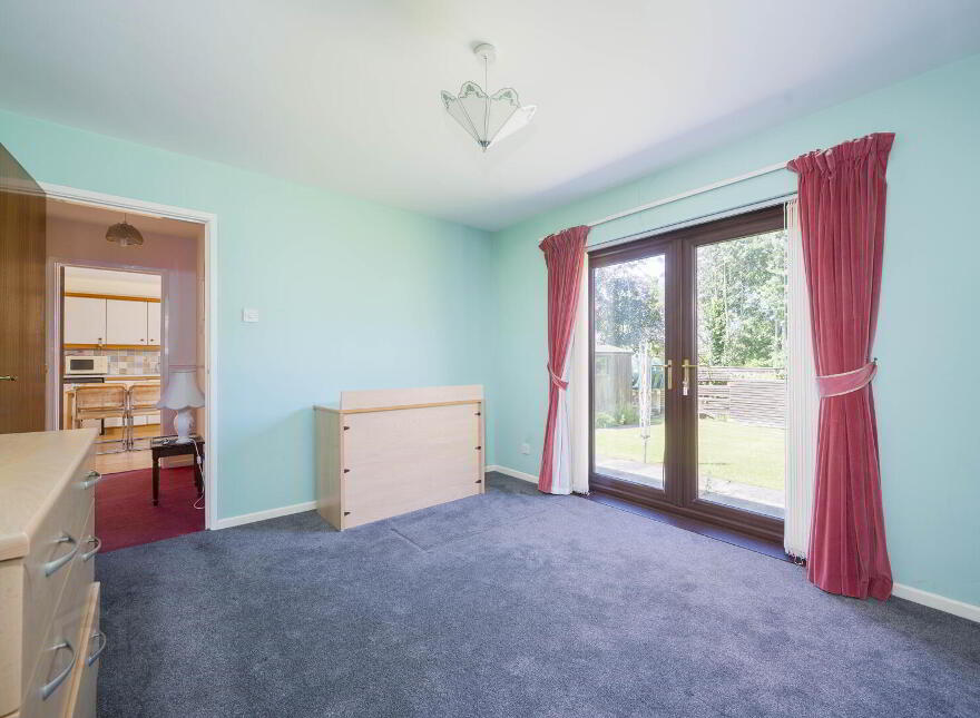 47 Laurelgrove Dale, Belfast, BT8 6ZE