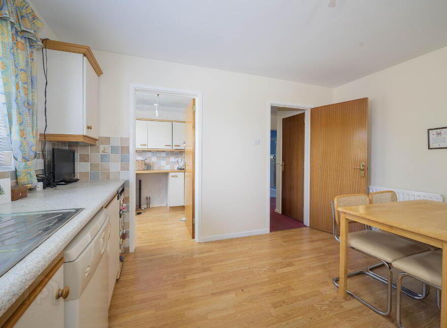 47 Laurelgrove Dale, Belfast, BT8 6ZE