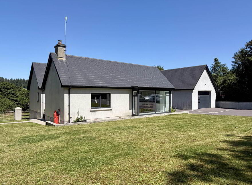 Lackenalooha, Clonakilty, P85DH64