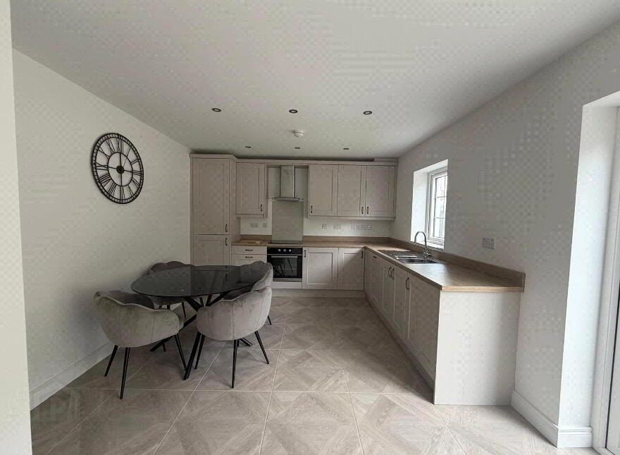 102b Ro Rua, Toomebridge, BT41 3PG