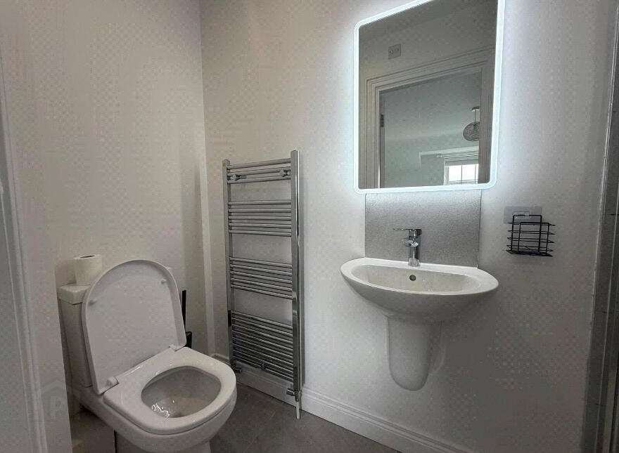 102b Ro Rua, Toomebridge, BT41 3PG