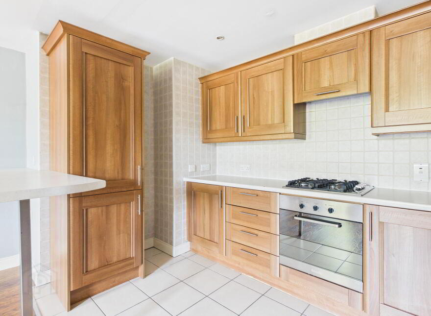 Apt 51, Milfort Mews, Glenburn Road, Dunmurry, Belfast, BT17 9JE