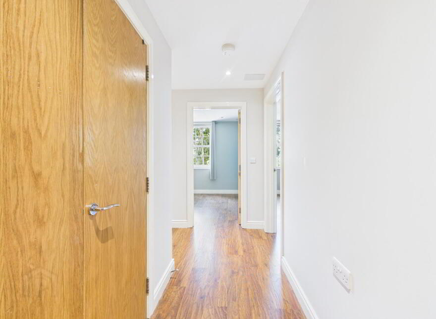 Apt 51, Milfort Mews, Glenburn Road, Dunmurry, Belfast, BT17 9JE