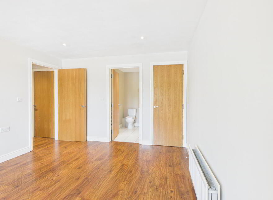Apt 51, Milfort Mews, Glenburn Road, Dunmurry, Belfast, BT17 9JE