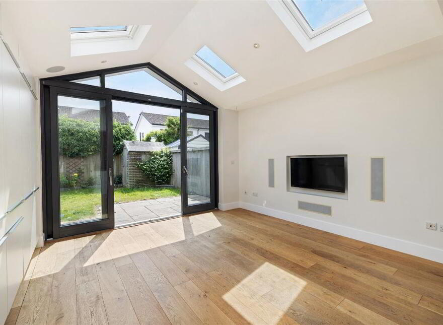 104 Eaton Wood Grove, Shankill, Dublin, D18F7P2