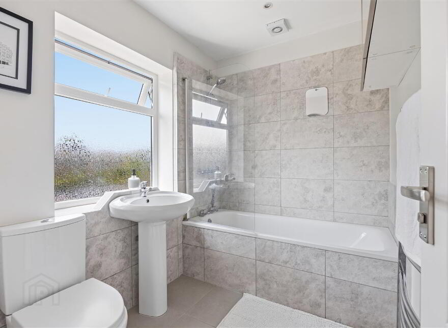 17 Cloghan Park, Belfast, BT5 7HH