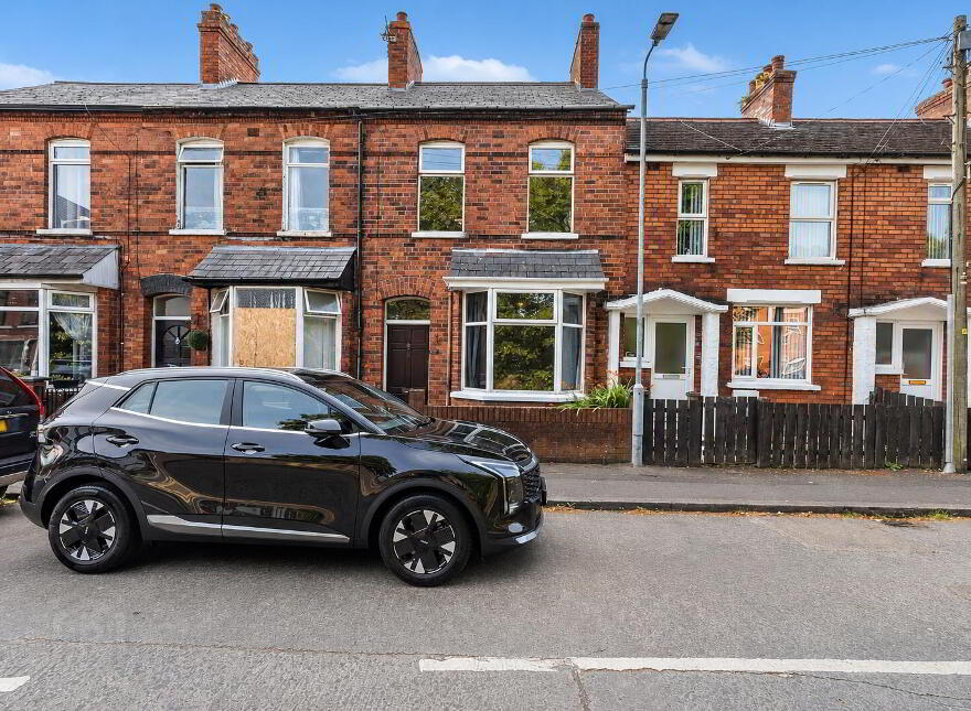 125 Parkgate Avenue, Belfast, BT4 1JB