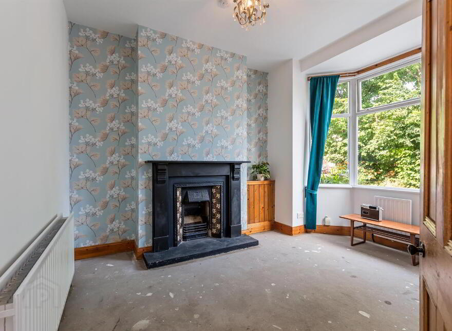 125 Parkgate Avenue, Belfast, BT4 1JB