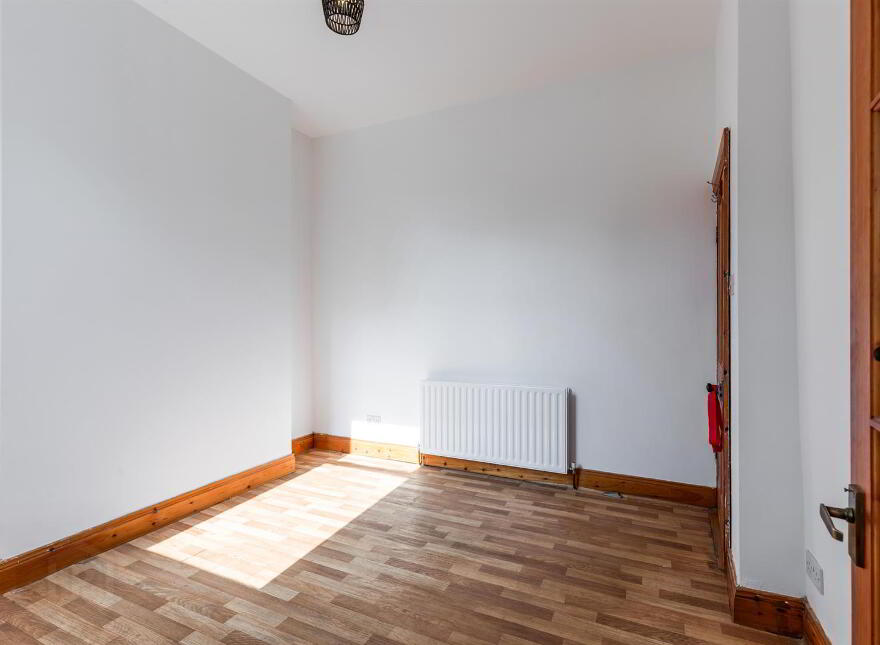125 Parkgate Avenue, Belfast, BT4 1JB