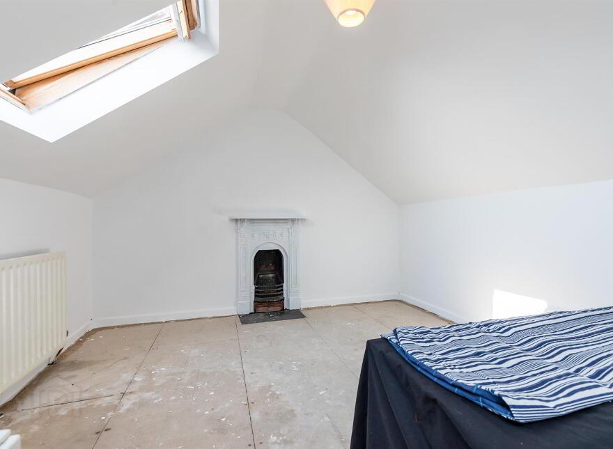 125 Parkgate Avenue, Belfast, BT4 1JB