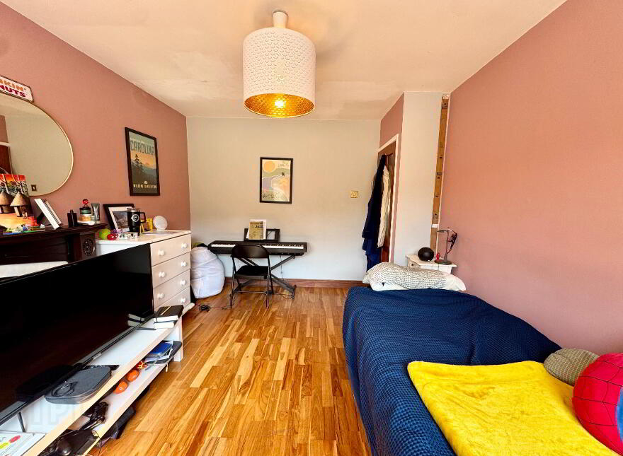 89 Upper Malone Road, Belfast, BT9 6UF