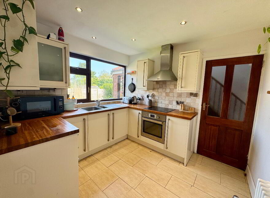 89 Upper Malone Road, Belfast, BT9 6UF
