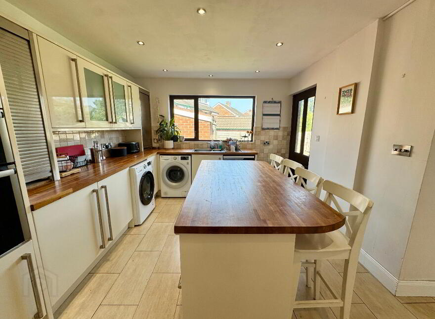 89 Upper Malone Road, Belfast, BT9 6UF