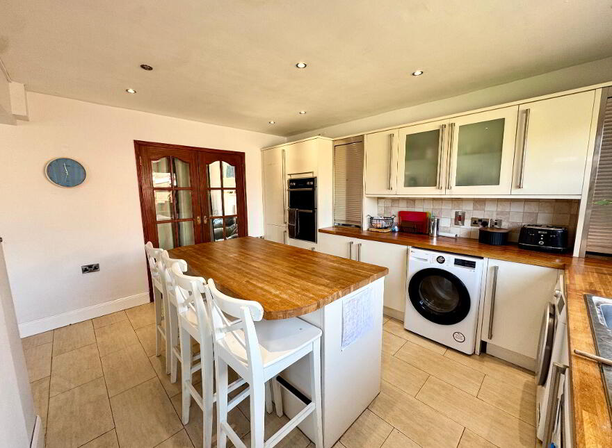 89 Upper Malone Road, Belfast, BT9 6UF