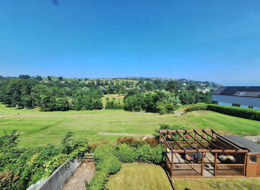 7 Prospect Court, Cushendall, Ballymena, BT44 0QN