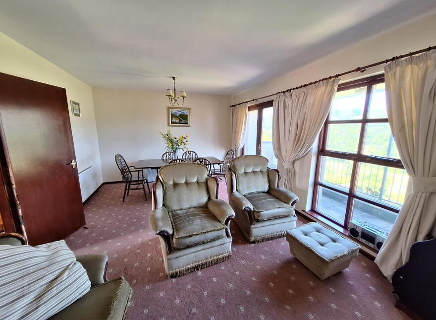 7 Prospect Court, Cushendall, Ballymena, BT44 0QN