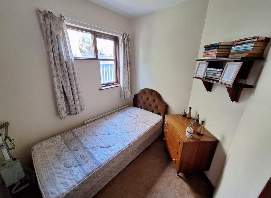 7 Prospect Court, Cushendall, Ballymena, BT44 0QN