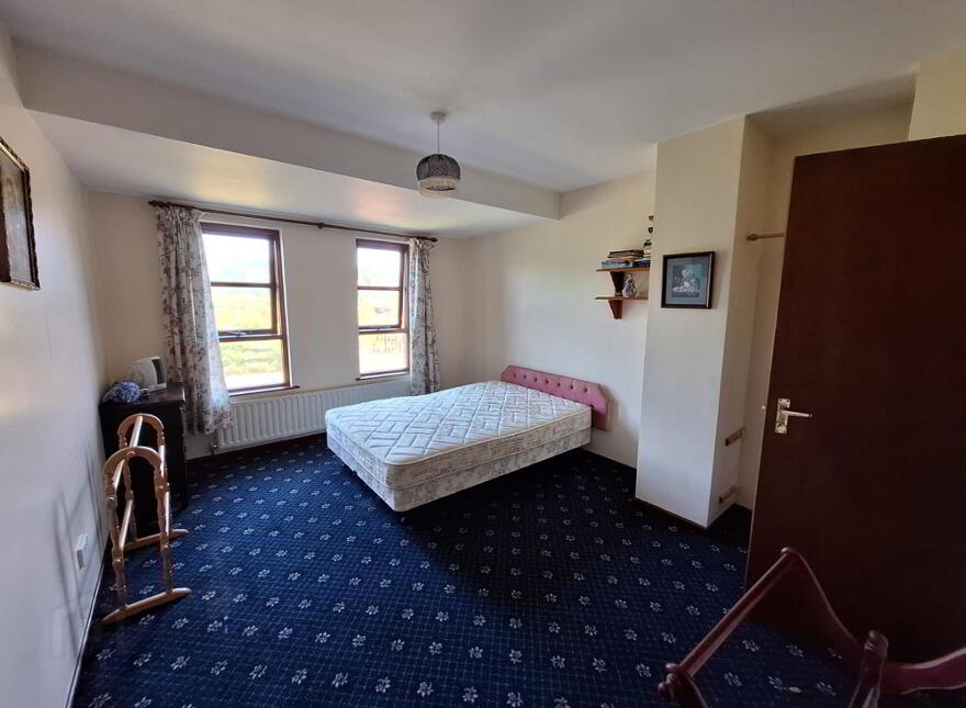 7 Prospect Court, Cushendall, Ballymena, BT44 0QN